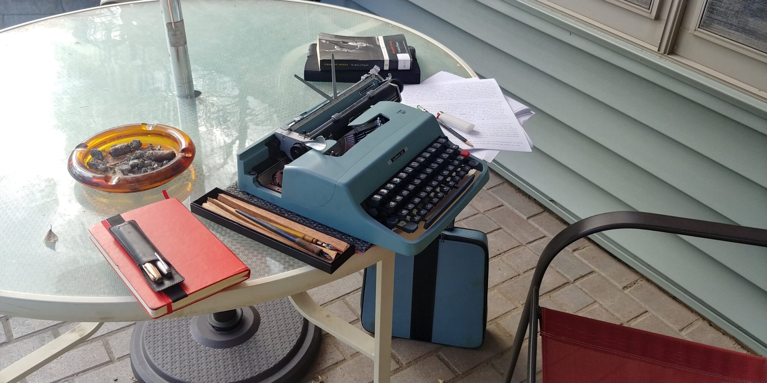 I Wrote This Blog Post On An Italian Typewriter From the 1960's, And I'd Do It Again